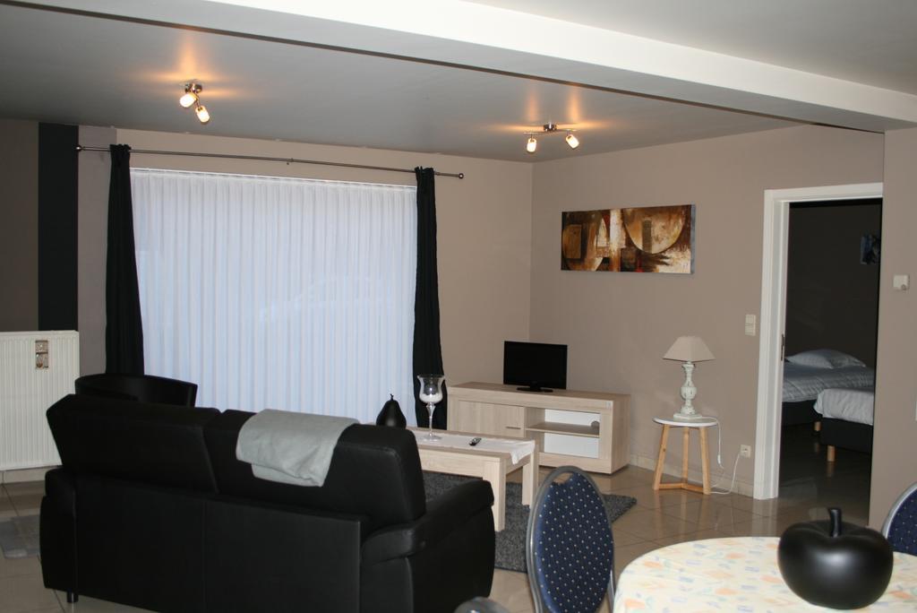 Apartment Fruithof Tack Sint-Gillis-Waas Esterno foto