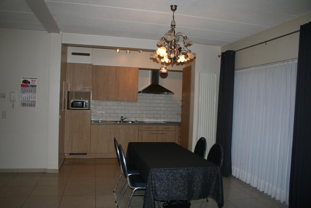 Apartment Fruithof Tack Sint-Gillis-Waas Esterno foto