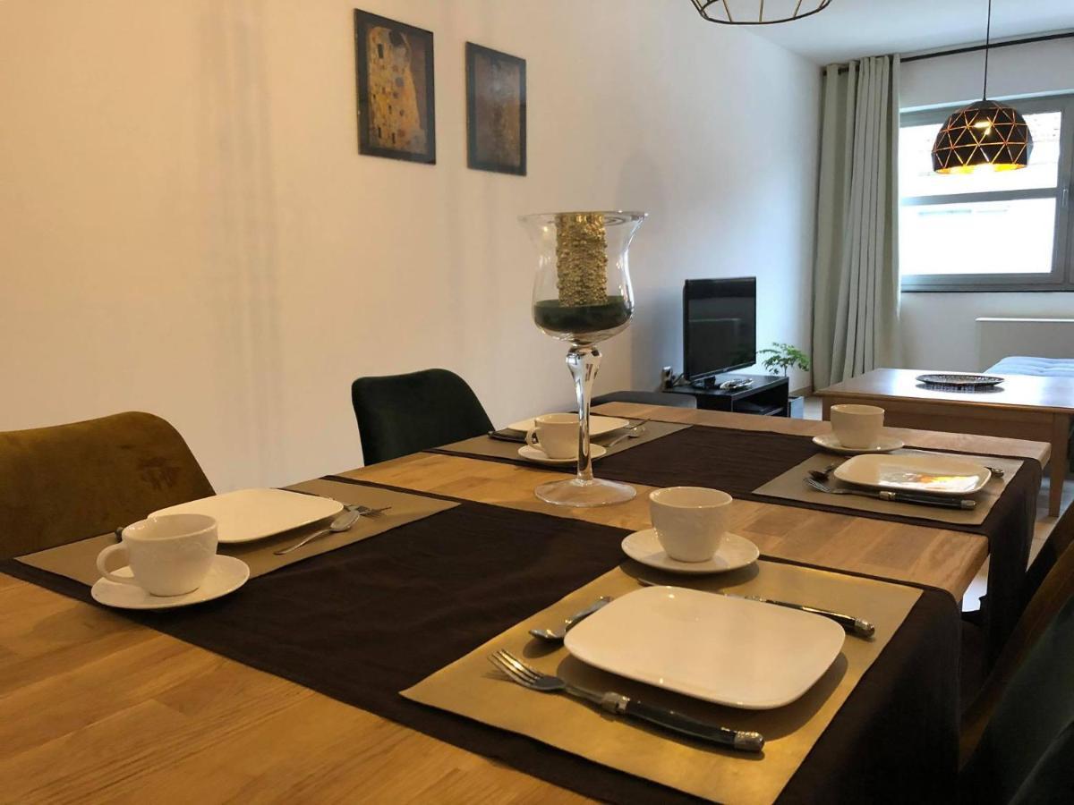 Apartment Fruithof Tack Sint-Gillis-Waas Esterno foto